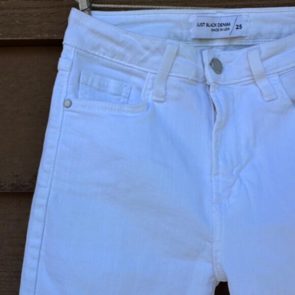 Just Black Denim White Frayed Hem Womens Jeans Size 25 Made In USA - Picture 8 of 13